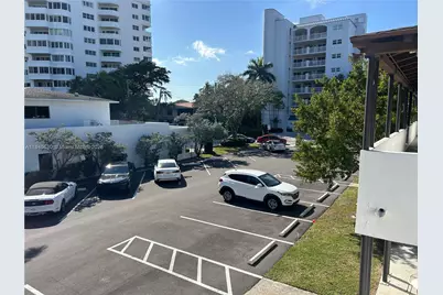 300 Sunset Dr #12-A, Fort Lauderdale, FL 33301 - Photo 1
