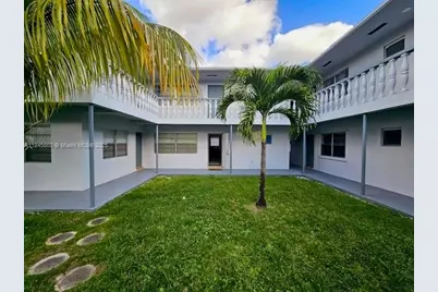 5112 Hollywood Blvd #2, Hollywood, FL 33021 - Photo 1