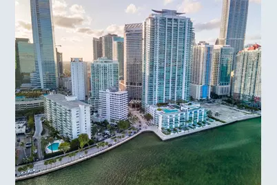 170 SE 14th St #2806, Miami, FL 33131 - Photo 1