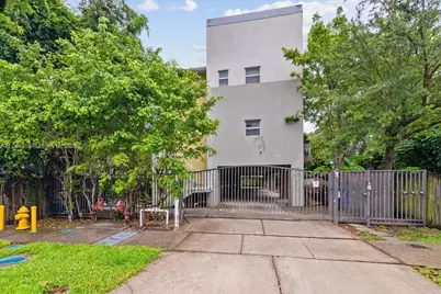 1235 NW 9th Ave #6, Miami, FL 33136 - Photo 1