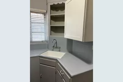 970 SW 7th St #2, Miami, FL 33130 - Photo 1