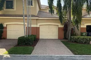 4295 Vineyard Cir, Weston, FL 33332 - Photo 1