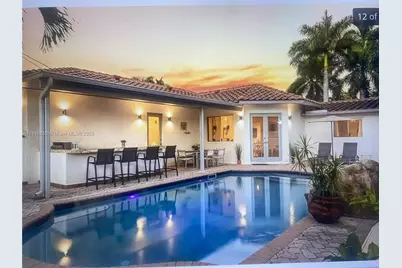 1116 N 13th Ct, Hollywood, FL 33019 - Photo 1