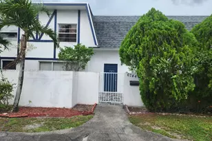 6744 SW 40th St, Davie, FL 33314 - Photo 1