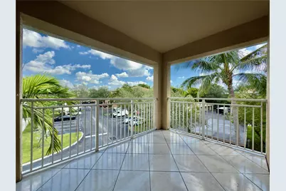 6418 Emerald Dunes Dr #301, West Palm Beach, FL 33411 - Photo 1