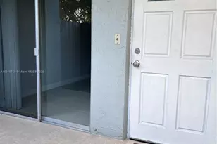 15400 SW 81st Cir Ln, Miami, FL 33193 - Photo 1