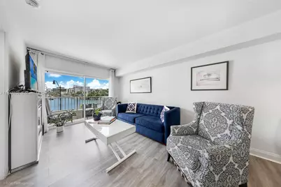 2600 Collins Ave #307, Miami Beach, FL 33140 - Photo 1