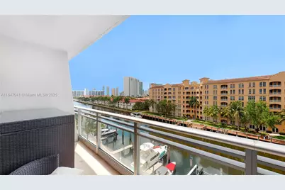 2950 NE 188th St #423, Aventura, FL 33180 - Photo 1