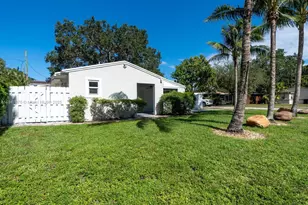 1121 SW 18th Ct, Fort Lauderdale, FL 33315 - Photo 1