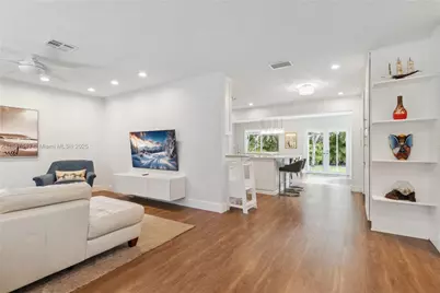 16941 SW 88th Avenue, Palmetto Bay, FL 33157 - Photo 1