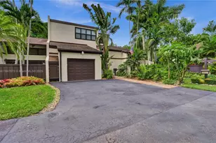 8626 SW 94th St, Miami, FL 33156 - Photo 1