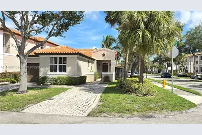 8337 NW 142nd St #8337, Miami Lakes, FL 33016 - Photo 1