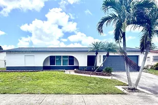 8940 NW 7th Ct, Pembroke Pines, FL 33024 - Photo 1