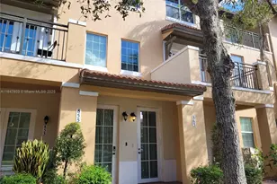 863 SW 147th Ave, Pembroke Pines, FL 33027 - Photo 1