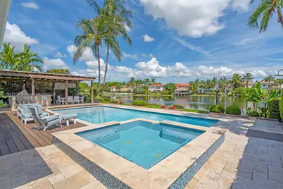 11335 NW 66th St, Doral, FL 33178 - Photo 1