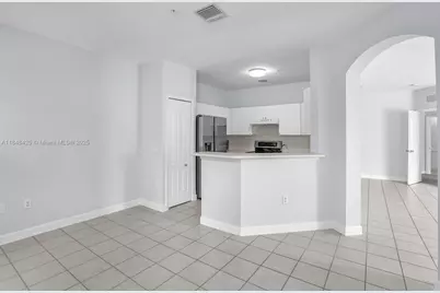 1013 Shoma Dr #1013, Royal Palm Beach, FL 33414 - Photo 1