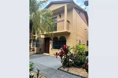 918 SW 7th Ave #3-2, Miami, FL 33130 - Photo 1