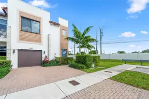21460 NE 2nd Ct, Miami, FL 33179 - Photo 1