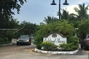 3119 Oakland Shores Dr, Oakland Park, FL 33309 - Photo 1