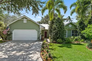 221 W Colony Way W, Jupiter, FL 33458 - Photo 1