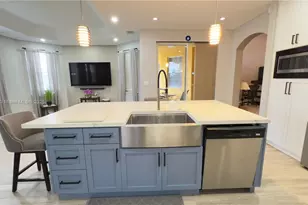 1247 NW 165th Ave, Pembroke Pines, FL 33028 - Photo 1