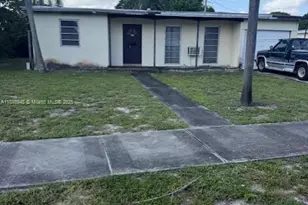 254 NE 42nd Ct, Deerfield Beach, FL 33064 - Photo 1