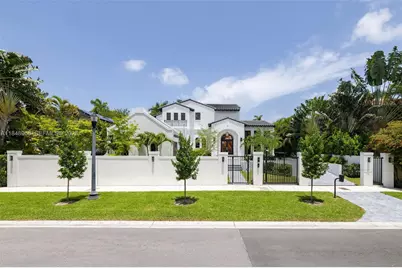 2321 N Bay Rd, Miami Beach, FL 33140 - Photo 1