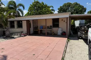 825 NE 12th St, Homestead, FL 33030 - Photo 1