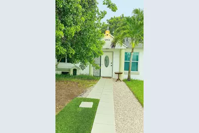 3952 NW 182nd Ln, Miami Gardens, FL 33055 - Photo 1