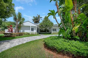 10651 SW 76th Ave, Pinecrest, FL 33156 - Photo 1