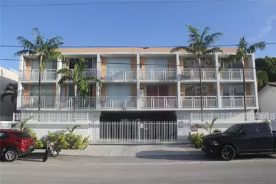 450 SW 3rd St #10, Miami, FL 33130 - Photo 1