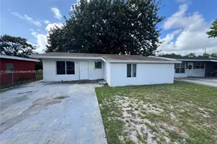 2720 NW 2nd St, Pompano Beach, FL 33069 - Photo 1