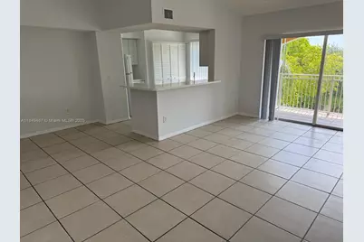 165 NW 96th Ter #3-301, Pembroke Pines, FL 33024 - Photo 1