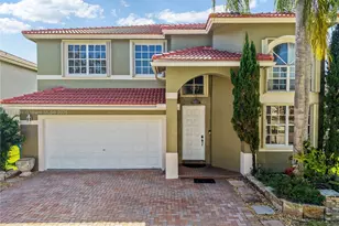 4025 Sapphire Ln, Weston, FL 33331 - Photo 1