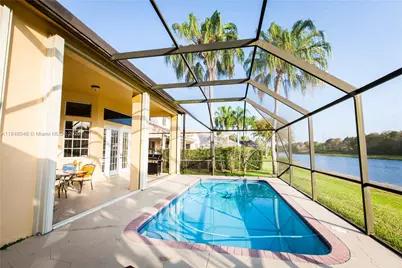 2983 Oakbrook Dr, Weston, FL 33332 - Photo 1