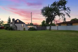 2582 SW 67th Ave, Miami, FL 33155 - Photo 1
