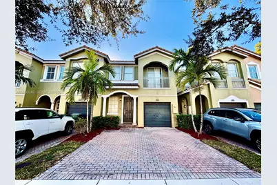 1420 SE 26th Ave, Homestead, FL 33035 - Photo 1