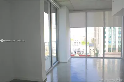 151 SE 1st St #910, Miami, FL 33131 - Photo 1