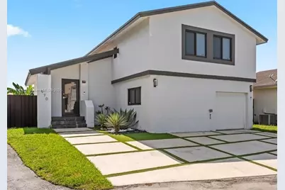 970 NW 106th Ave Cir, Miami, FL 33172 - Photo 1