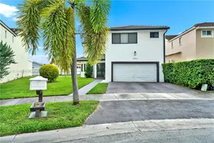 10521 SW 67th St, Miami, FL 33173 - Photo 1