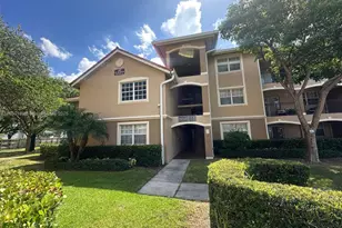201 SW 116th Ave, Pembroke Pines, FL 33025 - Photo 1