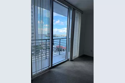 335 S Biscayne Blvd #1206, Miami, FL 33131 - Photo 1