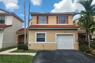 18021 SW 11th Ct, Pembroke Pines, FL 33029 - Photo 1