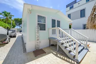 11 Mockingbird Rd, Key Largo, FL 33037 - Photo 1