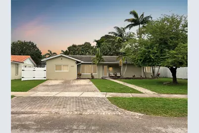 10931 SW 161st St, Miami, FL 33157 - Photo 1