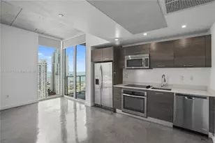 151 SE 1st St, Miami, FL 33131 - Photo 1