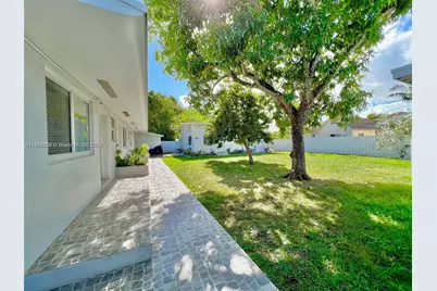 60 NE 78th St #B, Miami, FL 33138 - Photo 1