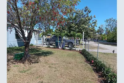 29130 Kentucky Rd, Homestead, FL 33033 - Photo 1