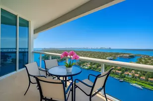 4779 Collins Ave, Miami Beach, FL 33140 - Photo 1