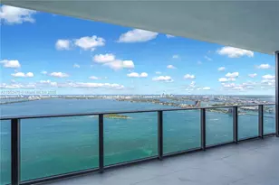 700 NE 24th St, Miami, FL 33131 - Photo 1